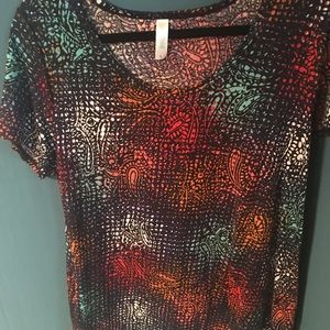 LuLaRoe Classic T.
